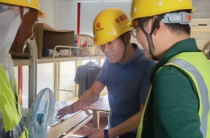 南昌市政建設(shè)集團(tuán)領(lǐng)導(dǎo)深入一線進(jìn)行消防安全專項檢查