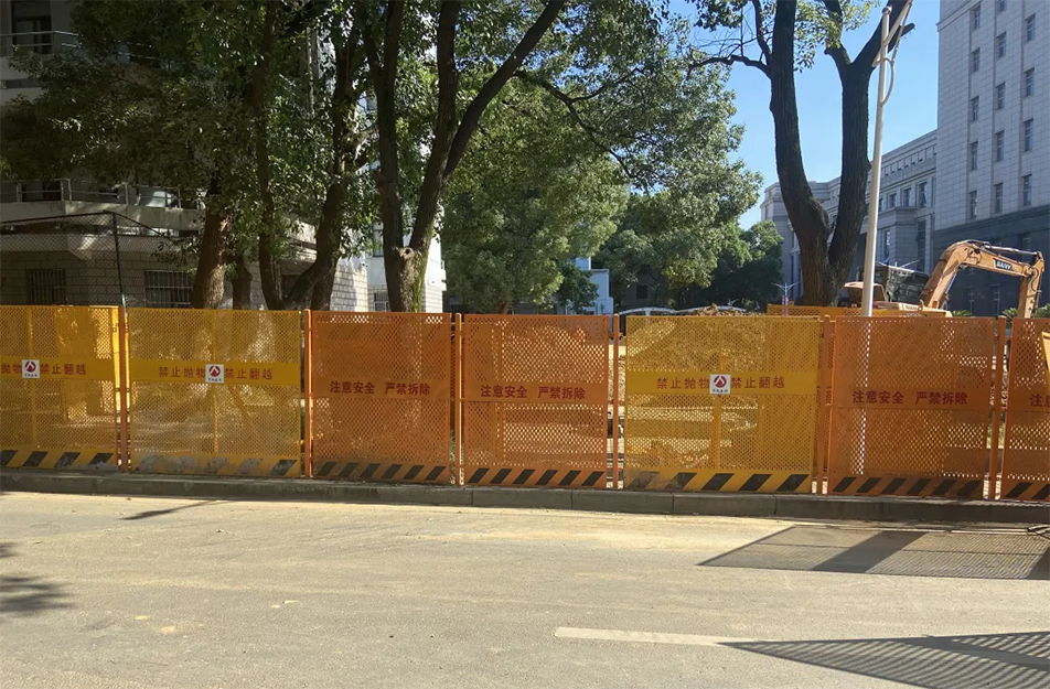 江西財(cái)經(jīng)大學(xué)雨污分流項(xiàng)目爭(zhēng)分奪秒搶進(jìn)度